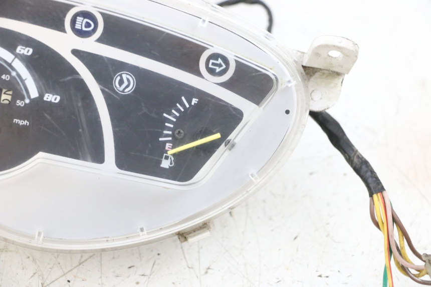 photo de CUENTA KILÓMETROS SYM ORBIT 2 4T 50 (2008 - 2017) - Enfoque en la estructura