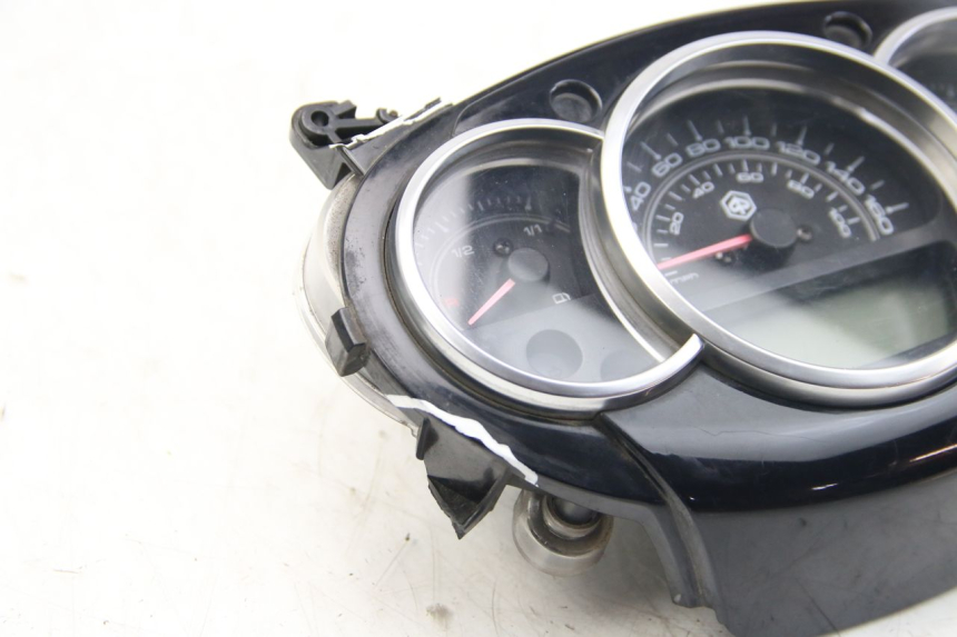 photo de CUENTA KILÓMETROS PIAGGIO BEVERLY 125 (2010 - 2015)