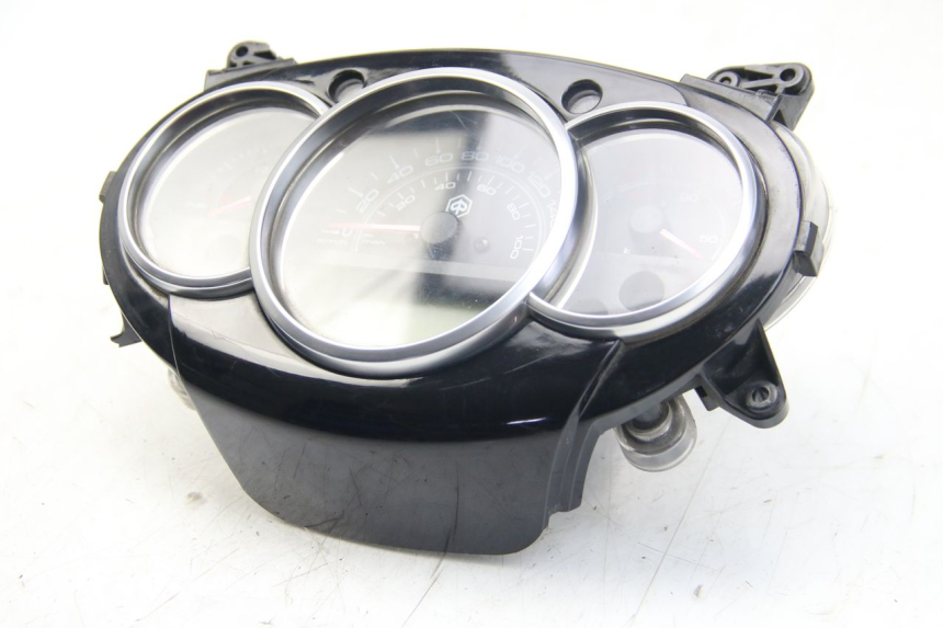 photo de CUENTA KILÓMETROS PIAGGIO BEVERLY 125 (2010 - 2015)
