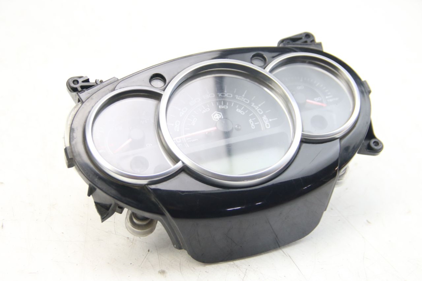photo de CUENTA KILÓMETROS PIAGGIO BEVERLY 125 (2010 - 2015)