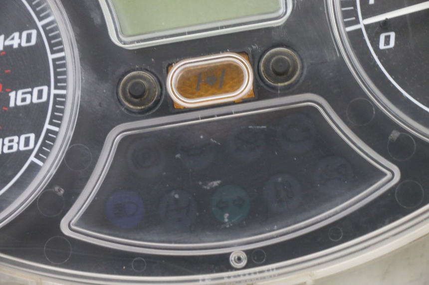 photo de CUENTA KILÓMETROS PIAGGIO MP3 LT 400 (2007 - 2012)