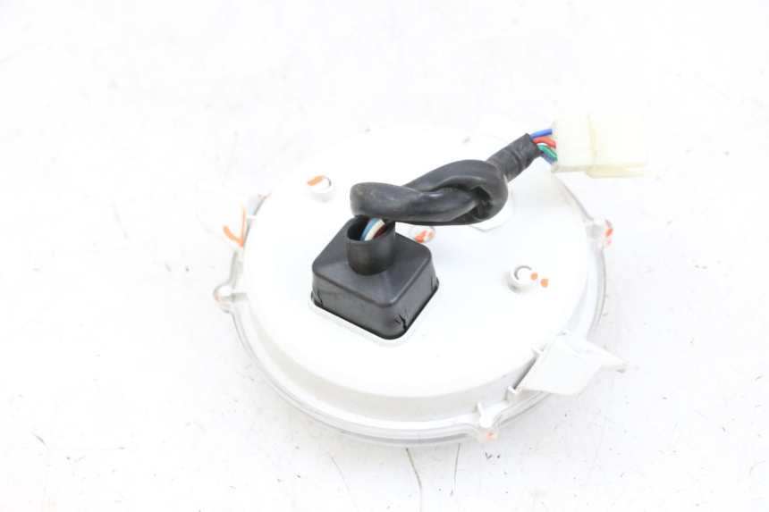 photo de VELOCIMETRO EFUN PUSA 1 - Detalles de los puntos de fijación