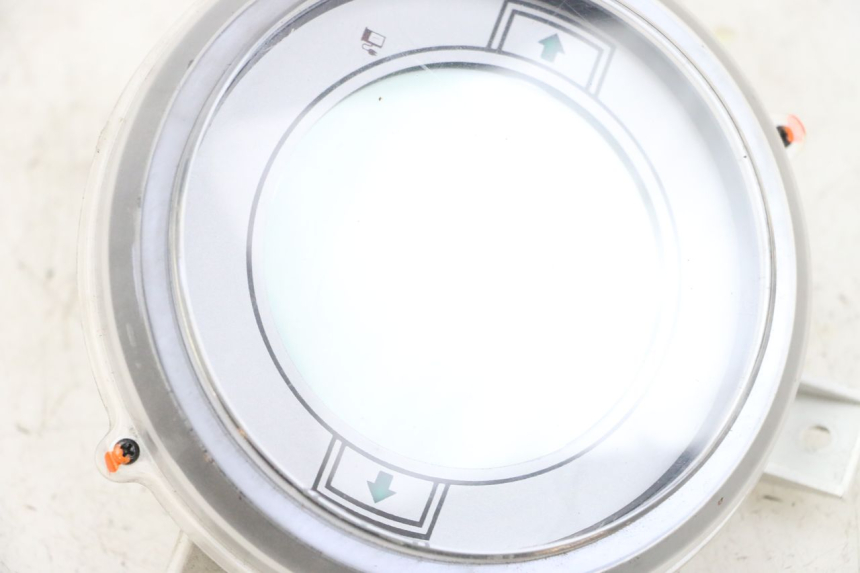 photo de VELOCIMETRO EFUN PUSA 1 - Estado de la superficie y material