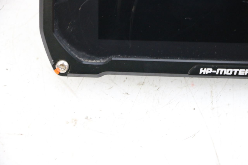 photo de VELOCIMETRO BMW R GS 1250 (2021 - 2024) - Enfoque en la estructura