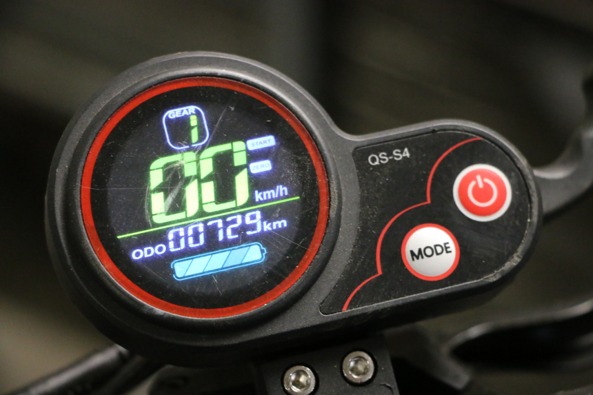 photo de VELOCIMETRO HERO S10 1