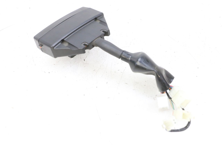 photo de VELOCIMETRO PEUGEOT SPEEDFIGHT 4 4T EFI 50 (2021 - 2025) - Características distintivas