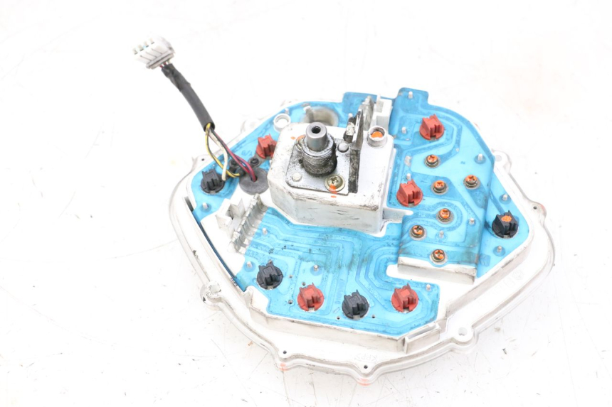 photo de VELOCIMETRO PIAGGIO VESPA GTS SUPER IE 125 (2009 - 2016) - Recambio usado revisado