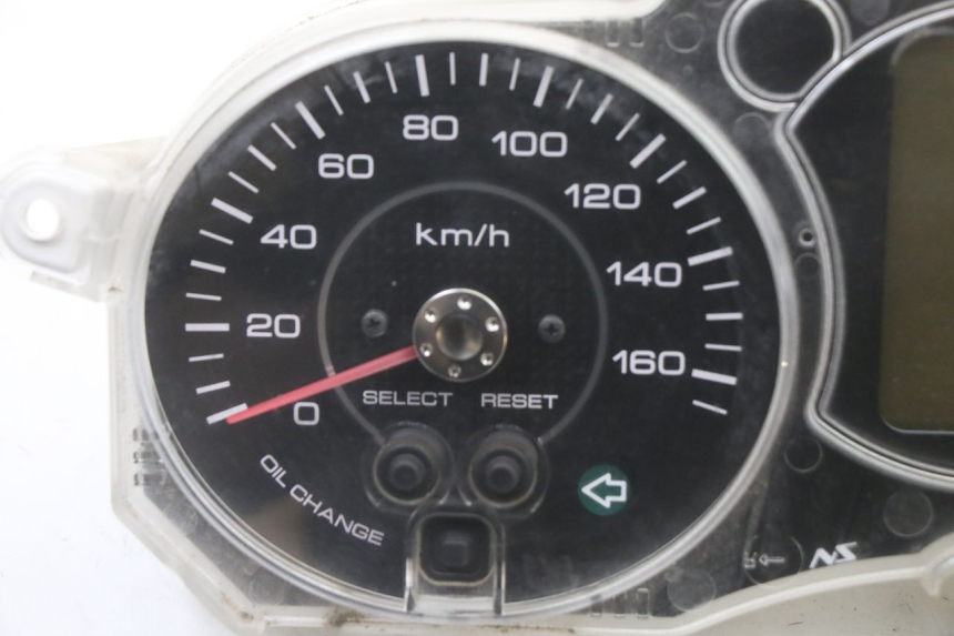 photo de CUENTA KILÓMETROS YAMAHA X-MAX XMAX 125 (2010 - 2014)