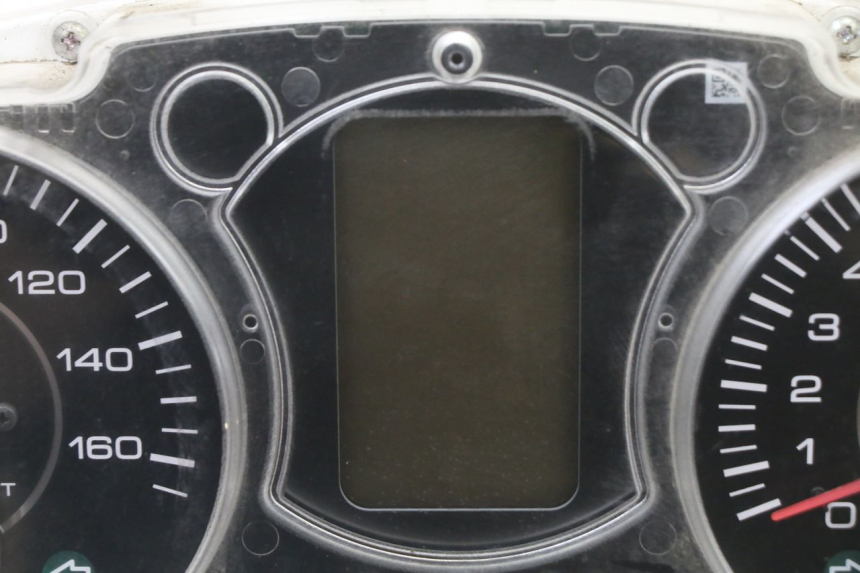 photo de CUENTA KILÓMETROS YAMAHA X-MAX XMAX 125 (2010 - 2014)