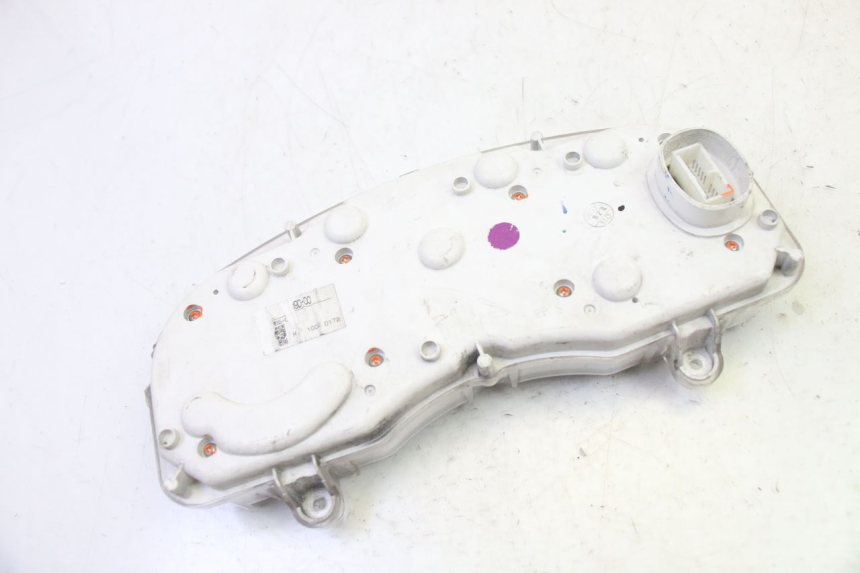 photo de CUENTA KILÓMETROS YAMAHA X-MAX XMAX 125 (2010 - 2014)