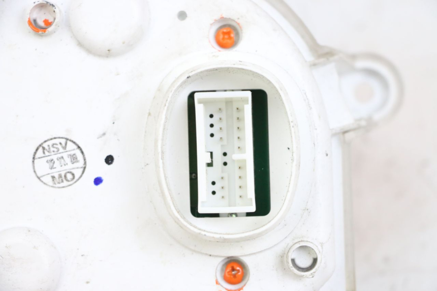 photo de CUENTA KILÓMETROS YAMAHA X-MAX XMAX 125 (2010 - 2013) - Enfoque en la estructura