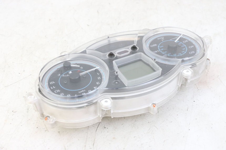 photo de CUENTA KILÓMETROS PIAGGIO XEVO - X EVO 125 (2007 - 2016) - Otra perspectiva