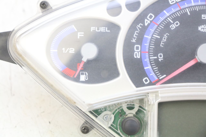 photo de CUENTA KILÓMETROS YAMAHA XMAX X-MAX 125 (2006 - 2009)