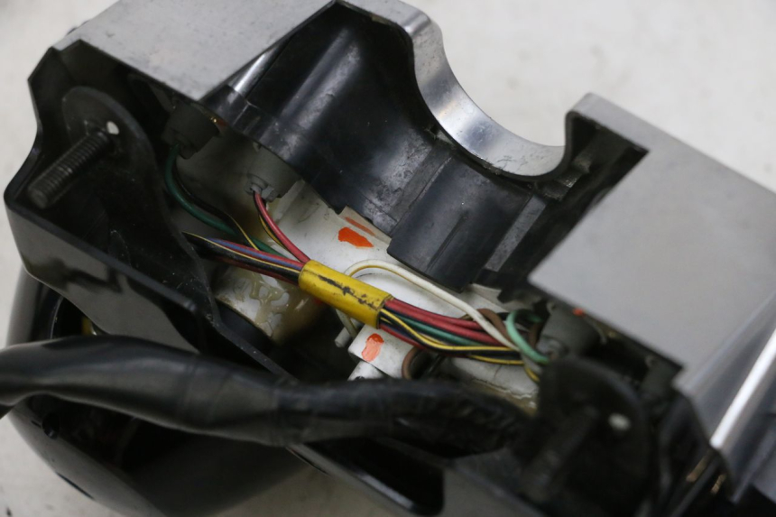 photo de VELOCIMETRO KAWASAKI ZR 7 750 (1999 - 2001) - Zoom sobre los componentes