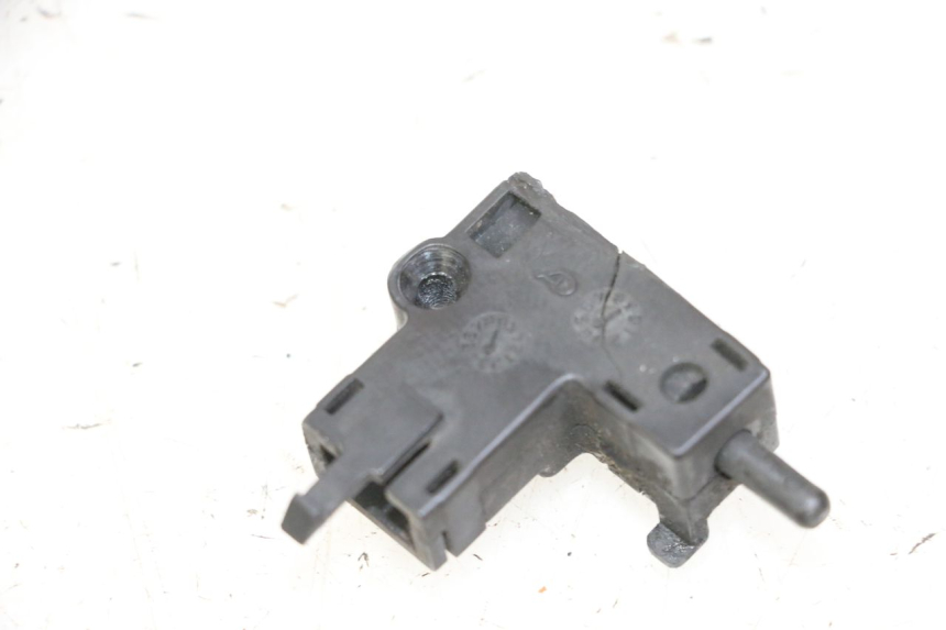 photo de INTERRUPTOR EMBRAGUE YAMAHA FZ6 N FAZER 600 (2004 - 2006)