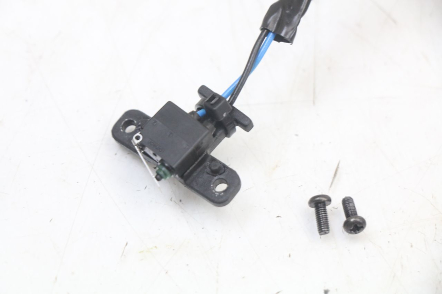 photo de INTERRUPTOR EMBRAGUE ROYAL ENFIELD SCRAM 411 (2022 - 2024)