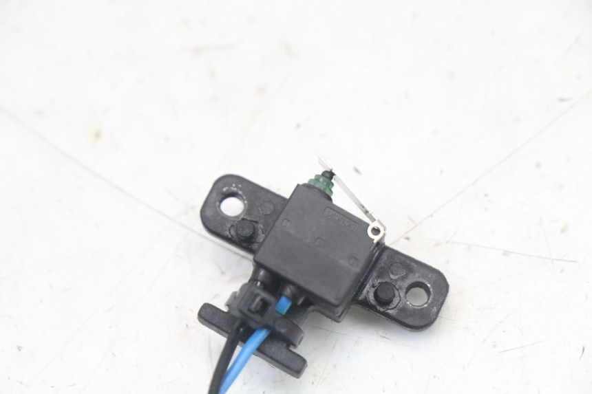 photo de INTERRUPTOR EMBRAGUE ROYAL ENFIELD SCRAM 411 (2022 - 2024)