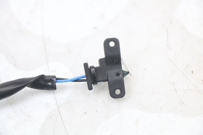 photo de INTERRUPTOR EMBRAGUE ROYAL ENFIELD SCRAM 411 (2022 - 2024)
