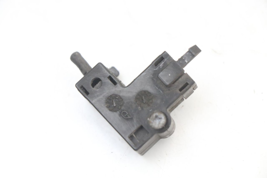 photo de INTERRUPTOR EMBRAGUE SUZUKI GN 125 (1997 - 2000)