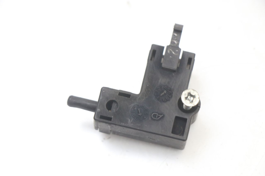 photo de INTERRUPTOR EMBRAGUE SUZUKI GZ MARAUDER 125 (1998 - 2004)
