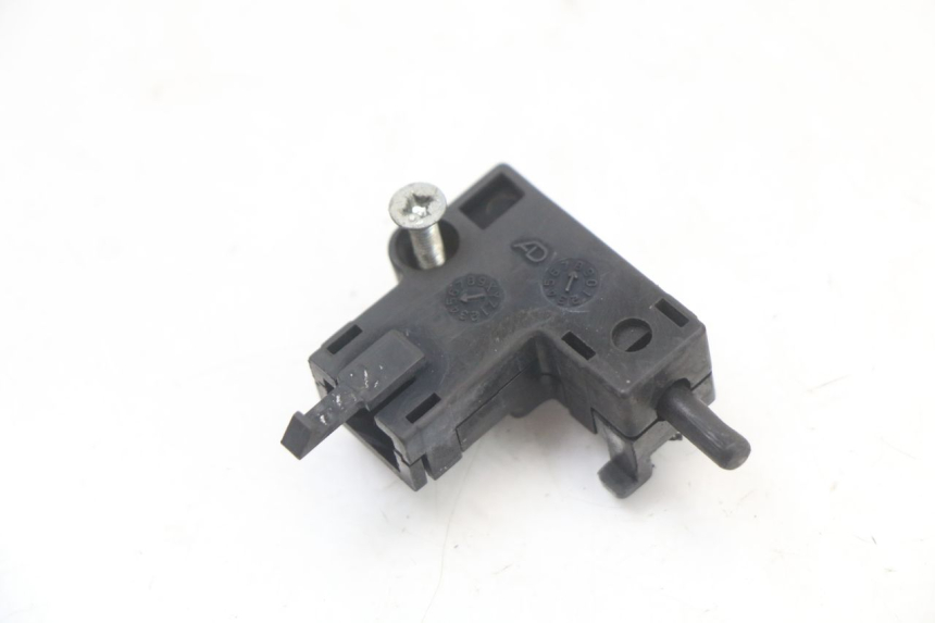 photo de INTERRUPTOR EMBRAGUE SUZUKI GZ MARAUDER 125 (1998 - 2004)