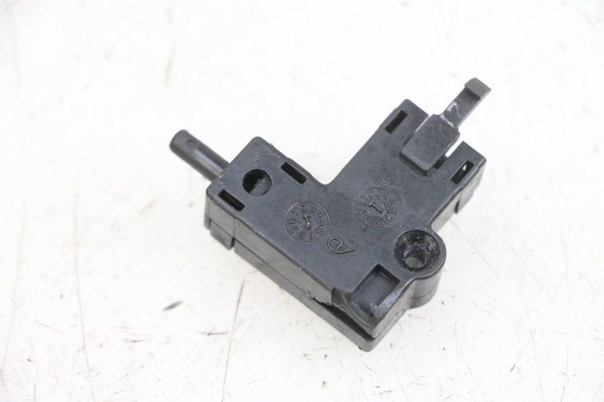 photo de INTERRUPTOR EMBRAGUE YAMAHA TDM ABS 900 (2002 - 2014) - Detalle de la pieza