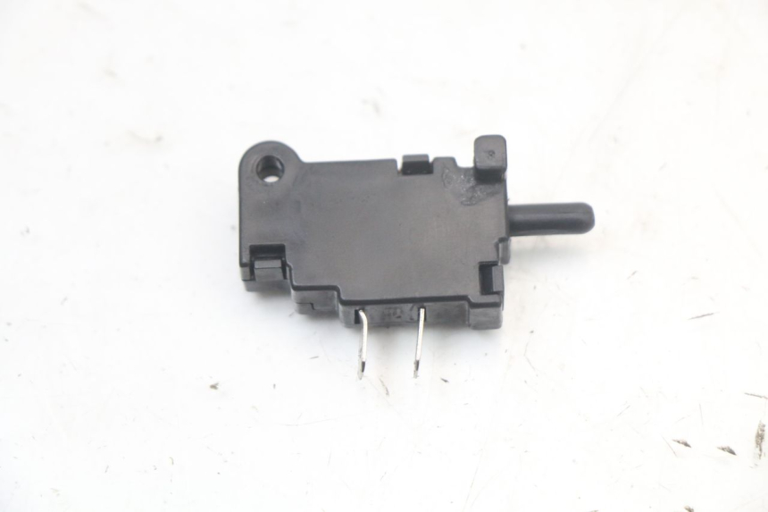 photo de INTERRUPTOR EMBRAGUE YAMAHA FZ1 FAZER 1000 (2007 - 2009)