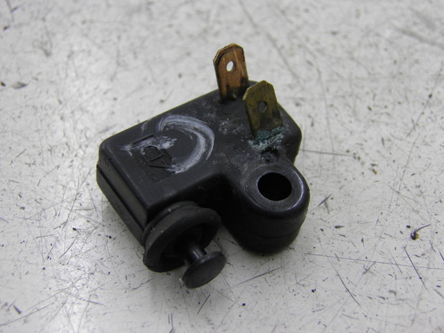 photo de INTERRUPTOR EMBRAGUE YAMAHA FZX FAZER 750 (1987 - 1998)