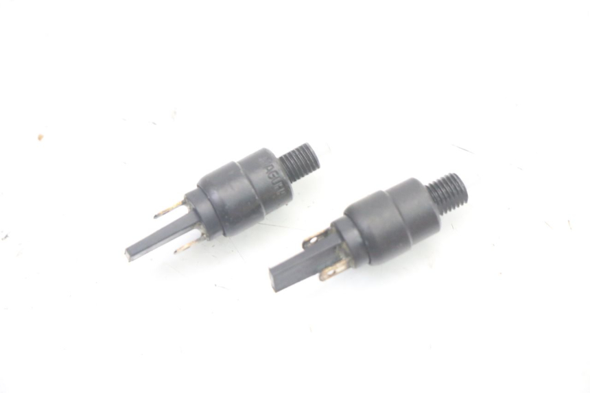 photo de INTERRUPTOR DE LUZ DE FRENO APRILIA ATLANTIC 125 (2003 - 2009)