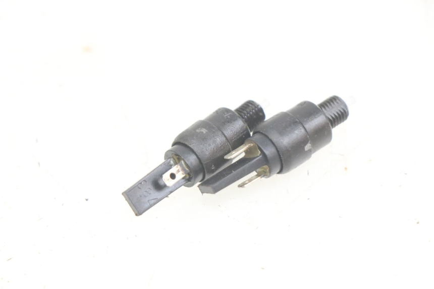 photo de INTERRUPTOR DE LUZ DE FRENO APRILIA SCARABEO LIGHT 125 (2007 - 2011)