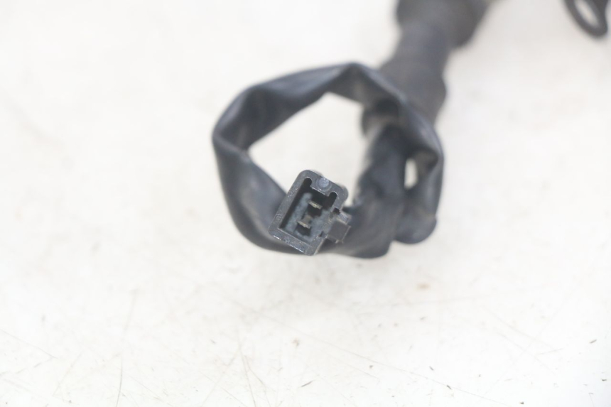 photo de INTERRUPTOR DE LUZ DE FRENO TRASERO HONDA CBR F SC25 1000 (1989 - 1992)