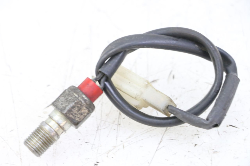 photo de LUZ FRENO INTERRUPTOR TRASERA DERBI SENDA R X-TREME 50 (2006 - 2010)