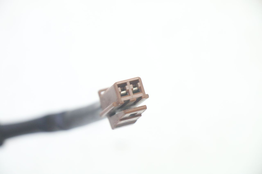 photo de INTERRUPTOR DE LUZ DE FRENO TRASERO YAMAHA FJR ABS 1300 (2006 - 2012) - Otra perspectiva