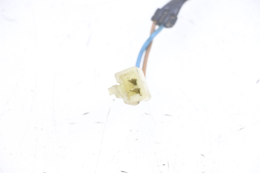 photo de LUZ FRENO INTERRUPTOR TRASERA KAWASAKI GPX R WARBIRD 600 (1988 - 1993) - Otra perspectiva