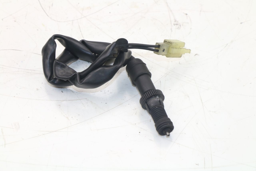 photo de LUZ FRENO INTERRUPTOR TRASERA HONDA CBF N 600 (2004 - 2007)