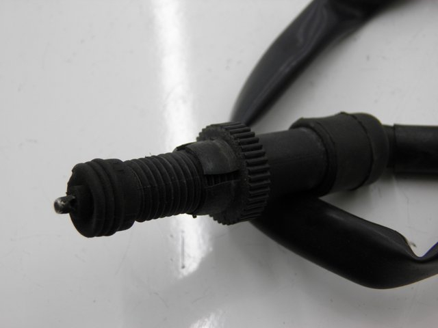 photo de CONTACTO DE LUZ DE FRENO TRASERO HONDA CBF S ABS 600 (2004 - 2007)