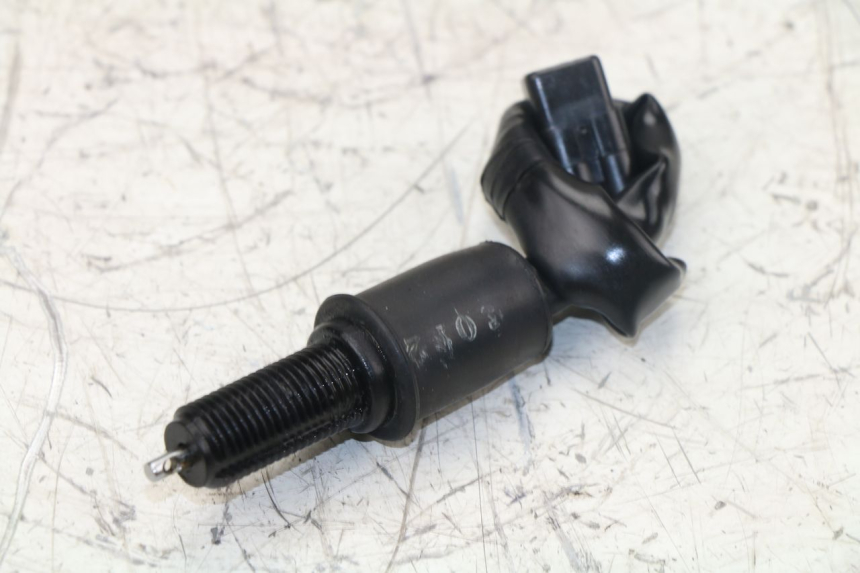 photo de LUZ FRENO INTERRUPTOR TRASERA KAWASAKI ER-6 ER6 F 650 (2009 - 2011)