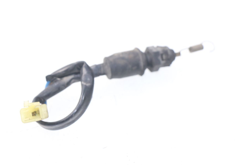 photo de LUZ FRENO INTERRUPTOR TRASERA KAWASAKI GPZ S 500 (1994 - 2005)