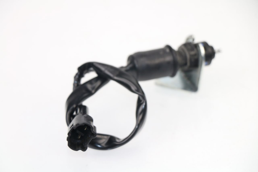 photo de CONTACTOR DE LUZ DE FRENO TRASERO KAWASAKI VERSYS ABS 650 (2015 - 2018)