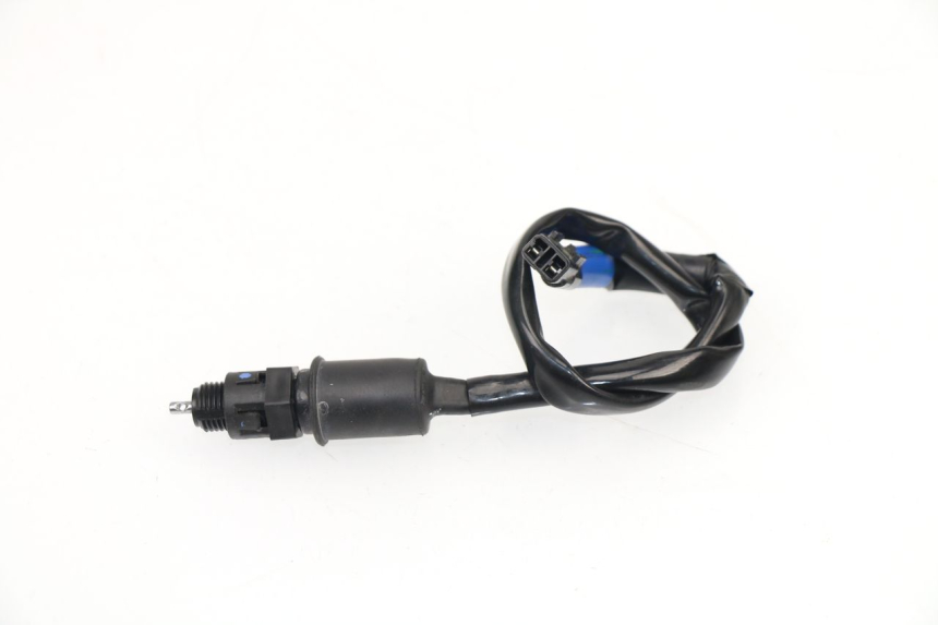 photo de INTERRUPTOR DE LUZ DE FRENO TRASERO KAWASAKI Z 650 (2016 - 2019)