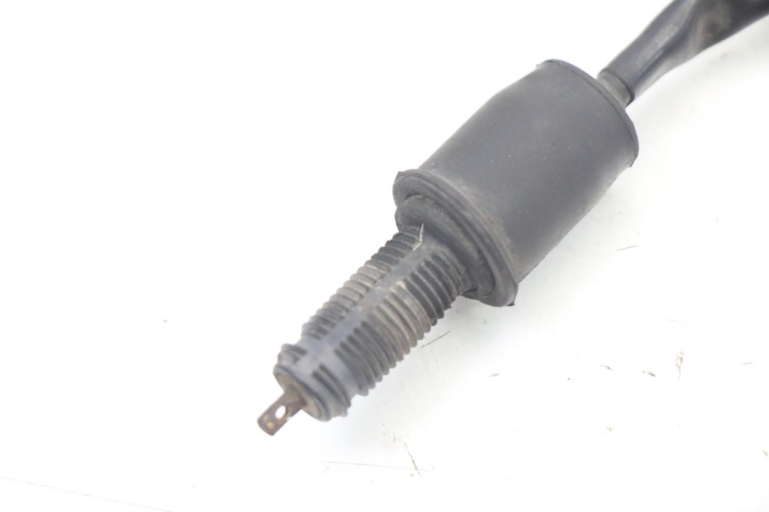 photo de LUZ FRENO INTERRUPTOR TRASERA KAWASAKI ZR7 ZR-7 S 750 (1999 - 2004)