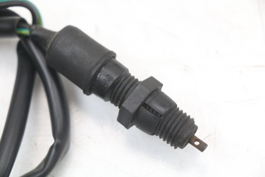 photo de LUZ FRENO INTERRUPTOR TRASERA KYMCO K-PW K-PIPE 50 (2012 - 2017)