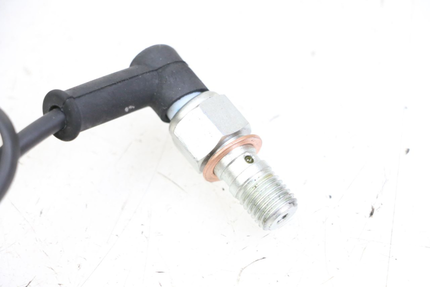 photo de LUZ FRENO INTERRUPTOR TRASERA ROYAL ENFIELD CONTINENTAL GT 650 (2019 - 2024)