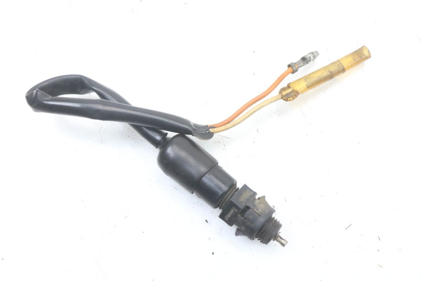 photo de LUZ FRENO INTERRUPTOR TRASERA SUZUKI GSX E 250 (1982 - 1983)