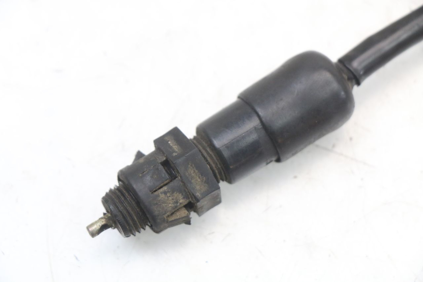 photo de LUZ FRENO INTERRUPTOR TRASERA SUZUKI GSX E 250 (1982 - 1983)