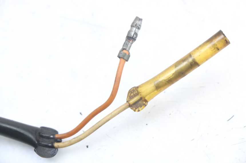 photo de LUZ FRENO INTERRUPTOR TRASERA SUZUKI GSX E 250 (1982 - 1983)