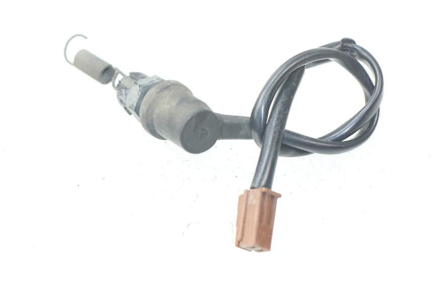 photo de CONTACTOR DE LUZ DE FRENO TRASERO YAMAHA TDM ABS 900 (2002 - 2014)