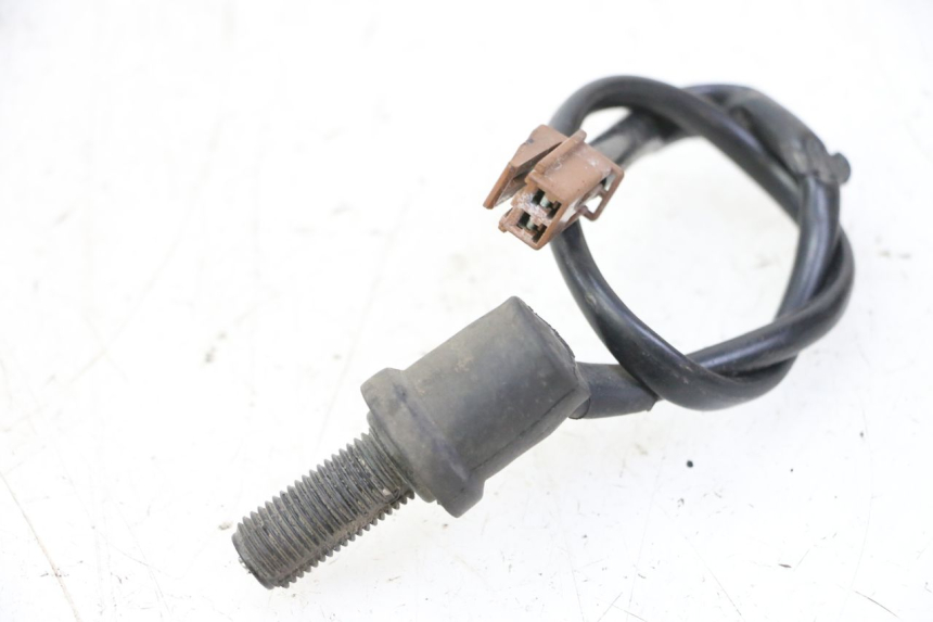 photo de CONTACTOR DE LUZ DE FRENO TRASERO YAMAHA TDM ABS 900 (2002 - 2014)