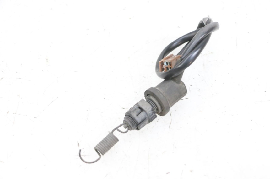 photo de LUZ FRENO INTERRUPTOR TRASERA YAMAHA TDM ABS 900 (2002 - 2014) - Detalle de la pieza
