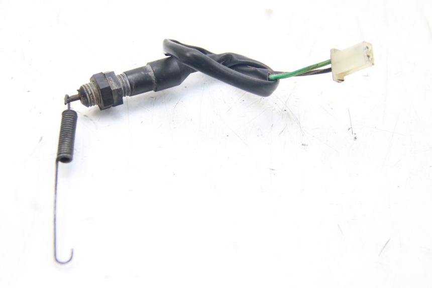 photo de INTERRUPTOR DE LUZ DE FRENO TRASERO SYM WOLF SB 125 (2011 - 2018)